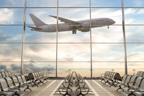 Viajar barato siendo joven en avión