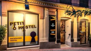 hostel barato para jóvenes viajeros

