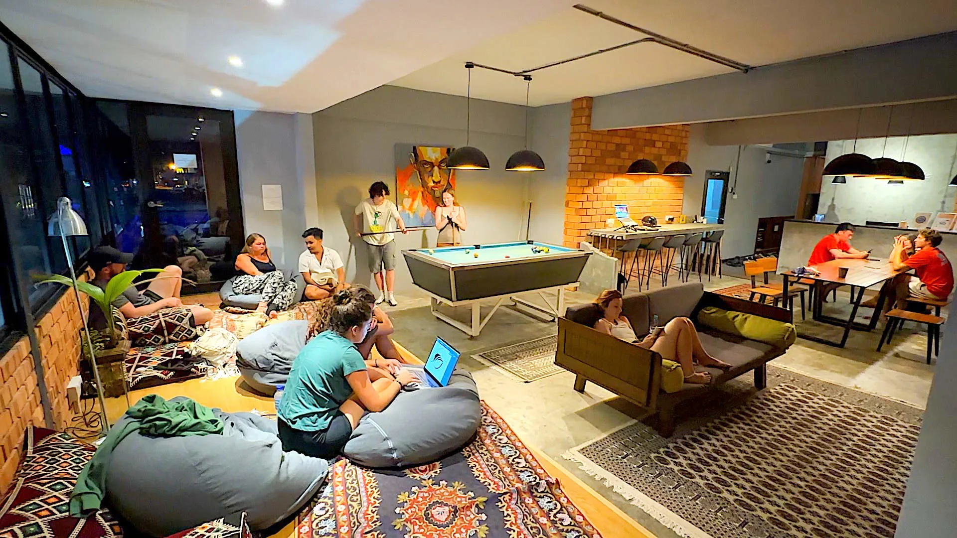 dormir barato viajando
