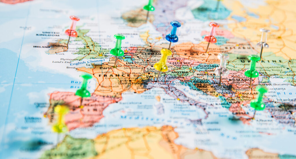 como organizar un viaje con poco dinero paso a paso